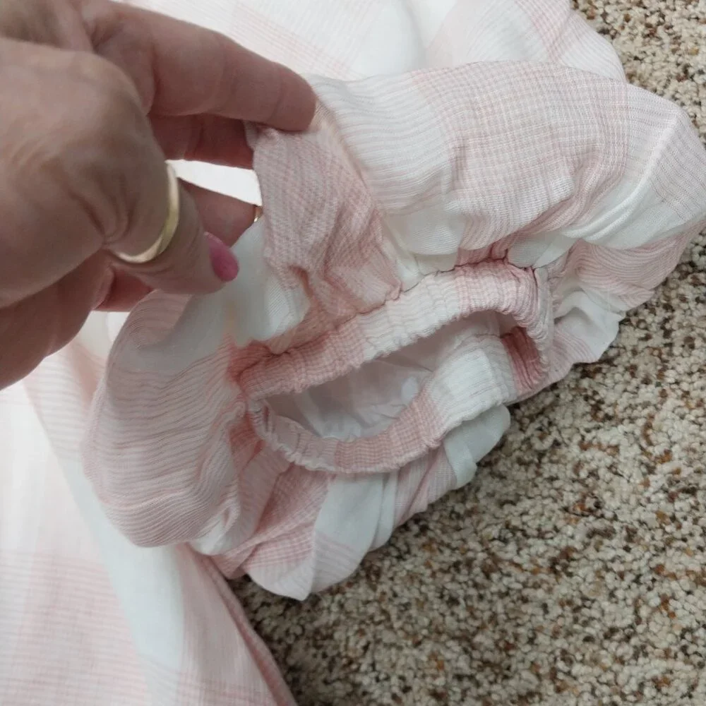 3503 Size Large POL Puff Sleeve Cream and Pink Lined Dress. NWT - Picture 2 of 9